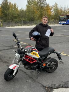 signal-2025-10-28-143638